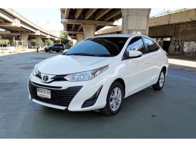 Toyota Yaris ATiV 1.2 E AT ปี 2017  ⭐️ฟรีดาวน์ ผ่อน 5,173 บาท